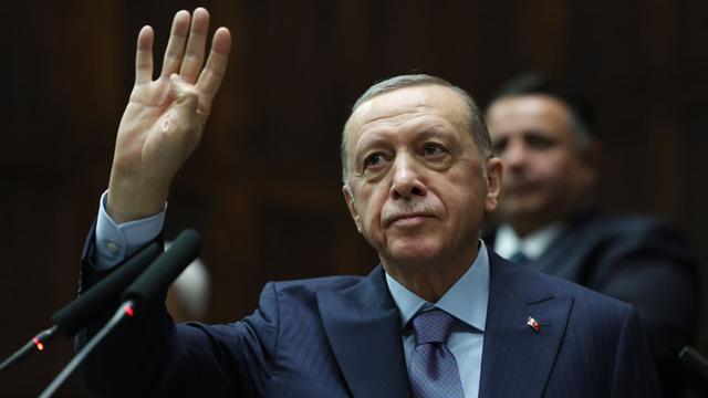 Türkischer Journalist: Dündar: Deutschland verbeugt sich vor Erdogan