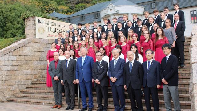 Austauschreise: Ex-Bundespräsident und Rundfunkjugendchor besuchen Japan