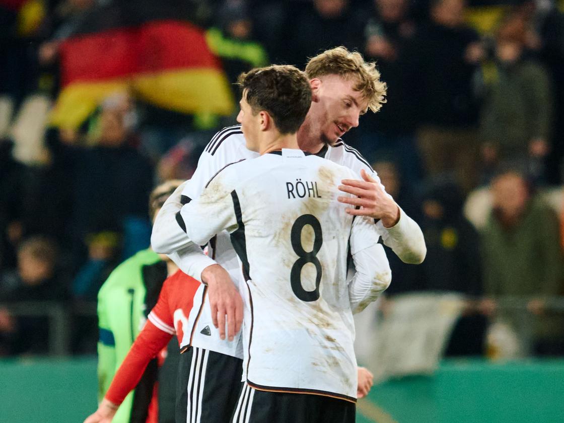 Fußball Aufholjagd geglückt Deutsche U21 mit 31 gegen Polen Erster ZEIT ONLINE