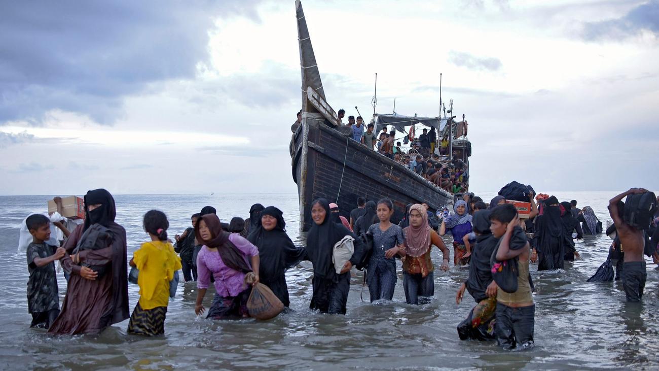 Indonesia: Dikirim kembali ke laut: Sebuah drama tentang pengungsi Rohingya