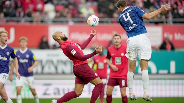 2. Bundesliga: Kiel auf Kurs: Nach 3:0 in Kaiserslautern Dritter