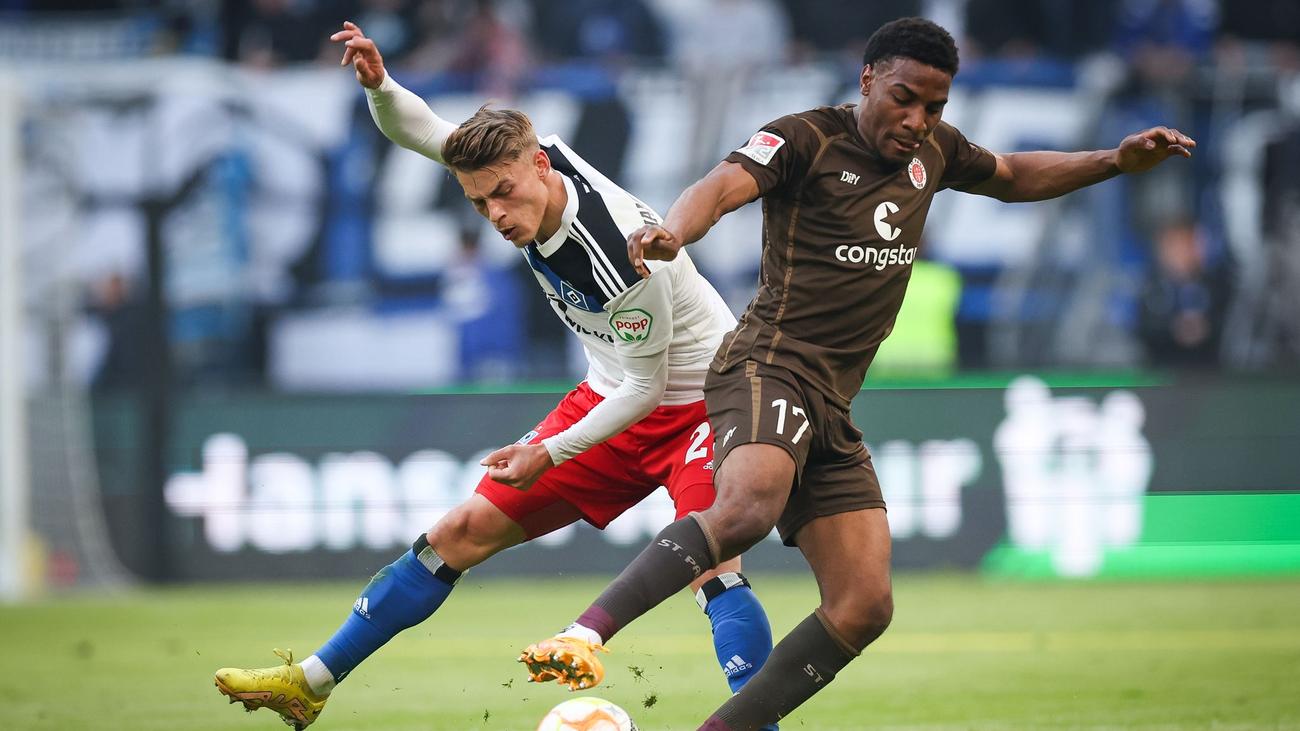 2. Bundesliga Stadtderby FC St. Pauli Favorit gegen den Rivalen HSV