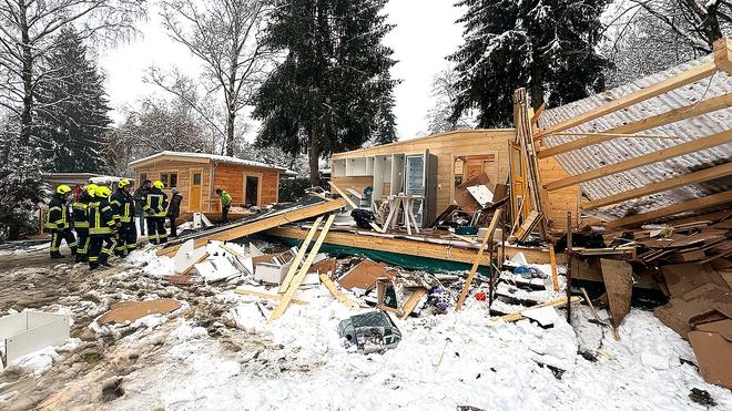 Erding: Drei Schwerverletzte bei Verpuffung auf Campingplatz | DIE ZEIT