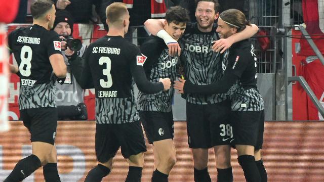 13. Spieltag: Sieg in Mainz: Freiburg beendet Mini-Krise
