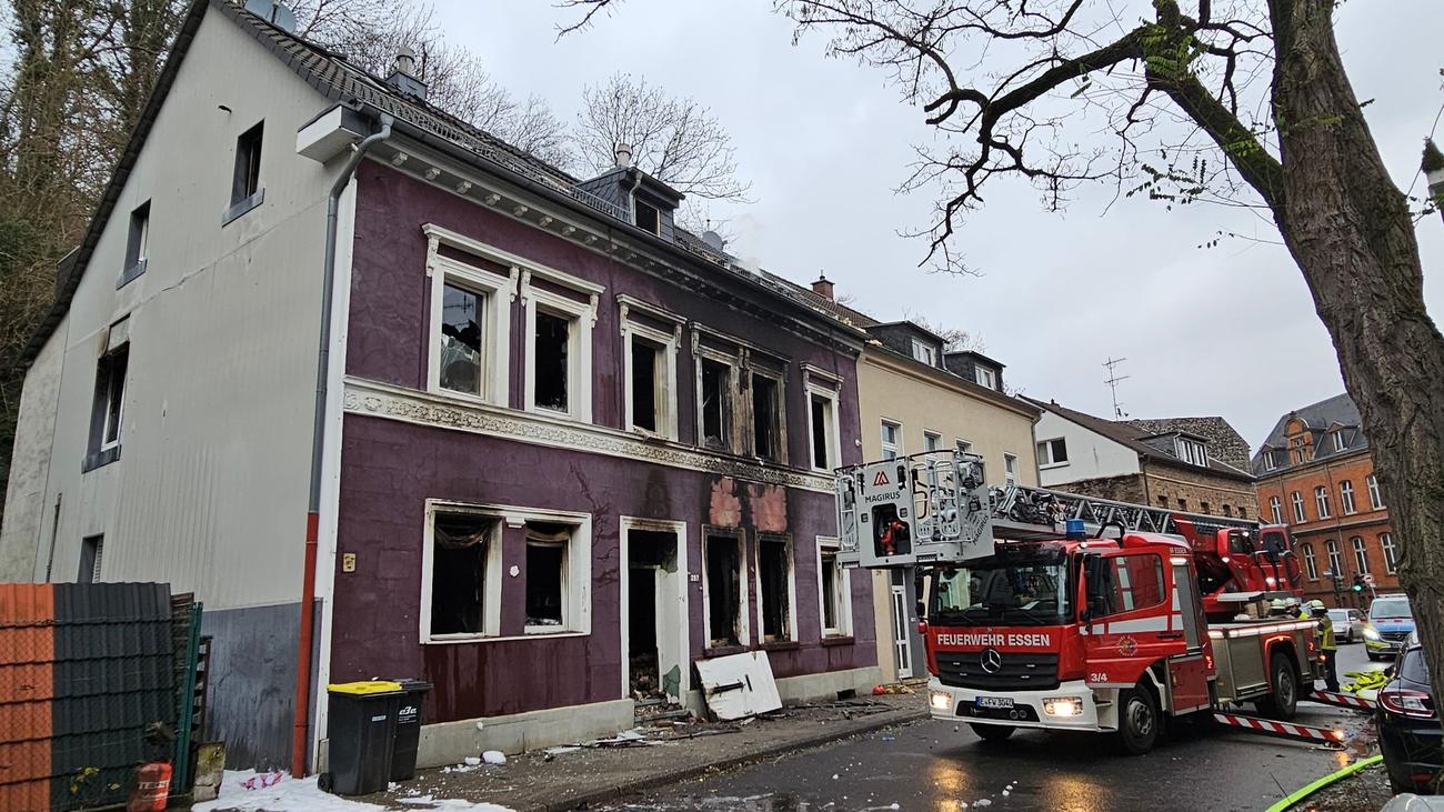 Essen : Explosion d’une maison : une femme se sauve en sautant par la fenêtre