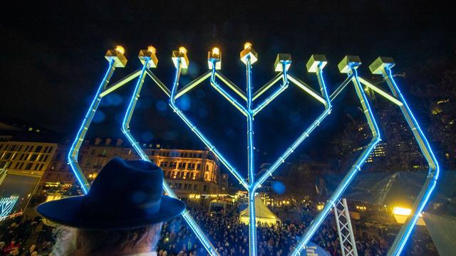 Feste: Tausende Lichter gegen Antisemitismus zu Chanukka
