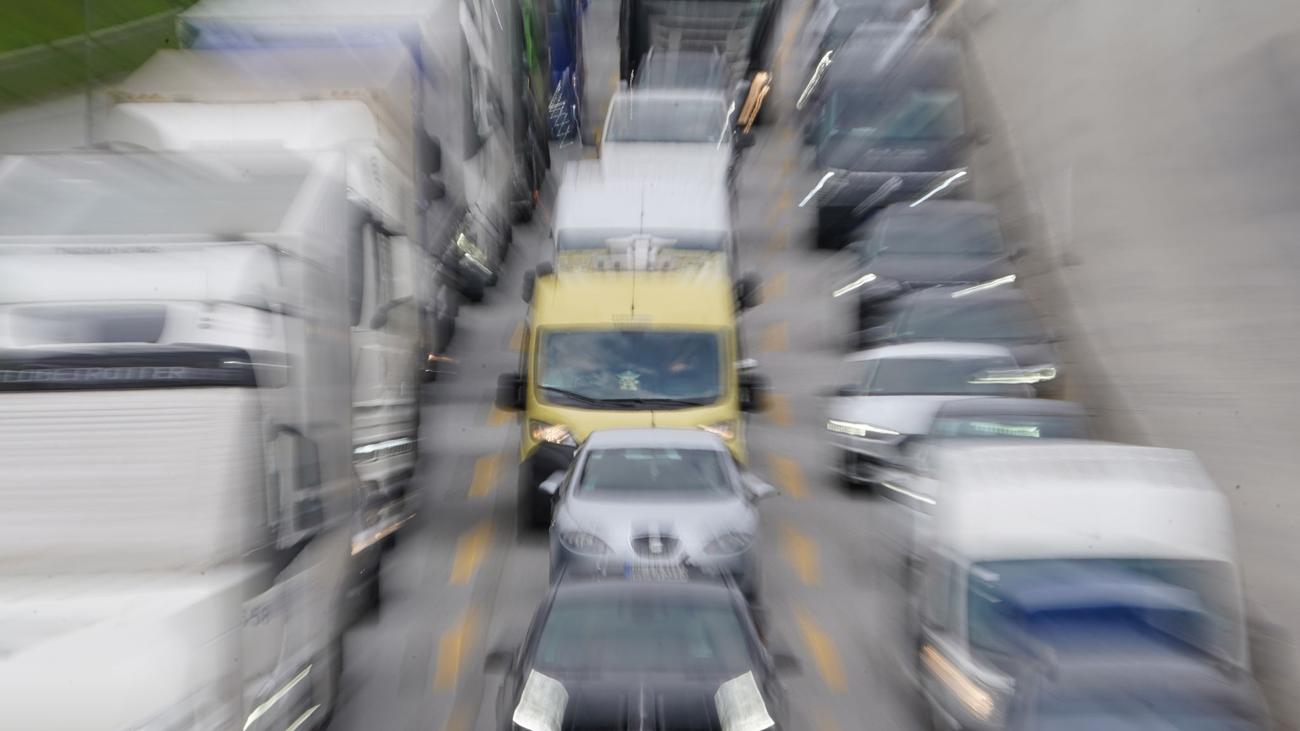 Verkehr Vor Weihnachten Stau in Berlin und Brandenburg erwartet