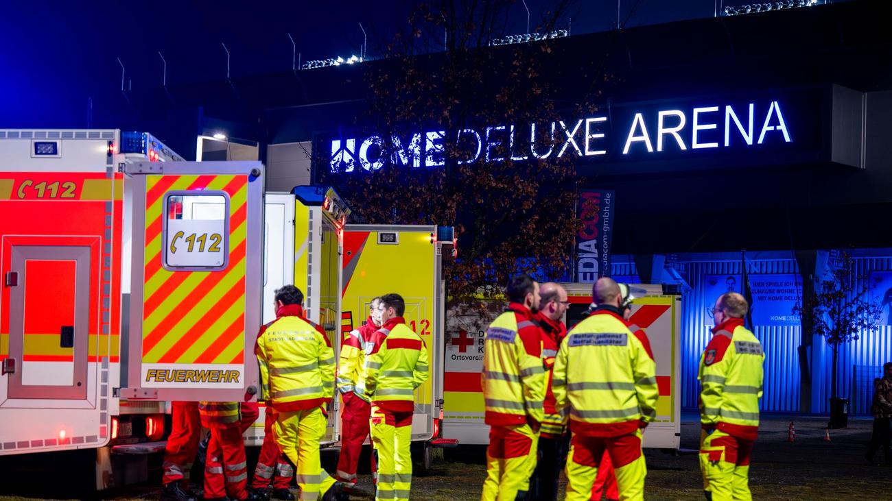 Polizeieinsatz: 38 Verletzte beim Fußball-Spiel von Rostock in Paderborn