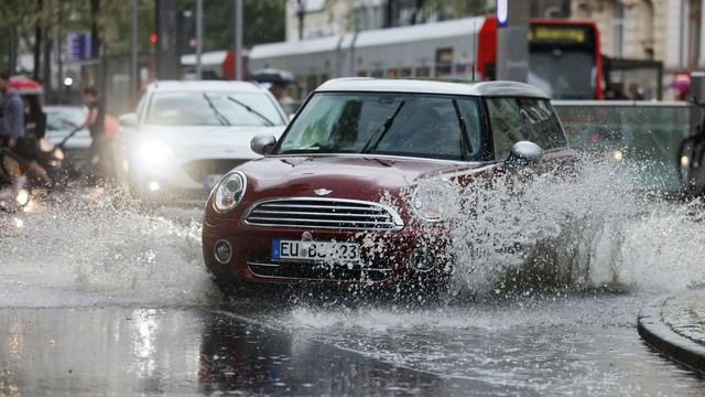 Wetterprognose: Viel Regen und stürmische Böen in Nordrhein-Westfalen