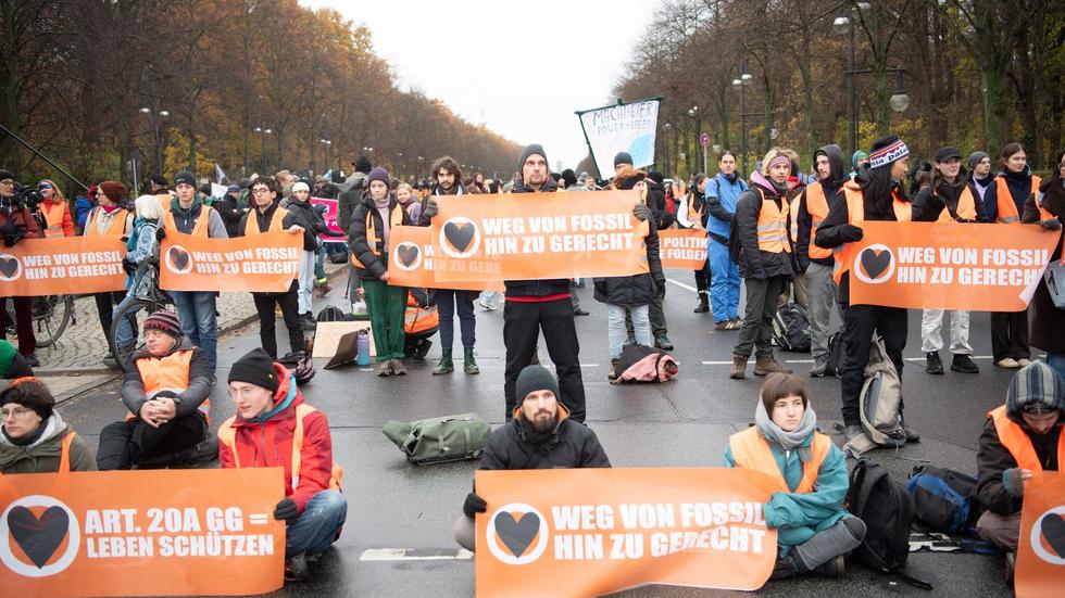 Justiz: Letzte Generation: Behörden Beschlagnahmen Zu Viel Geld | ZEIT ...