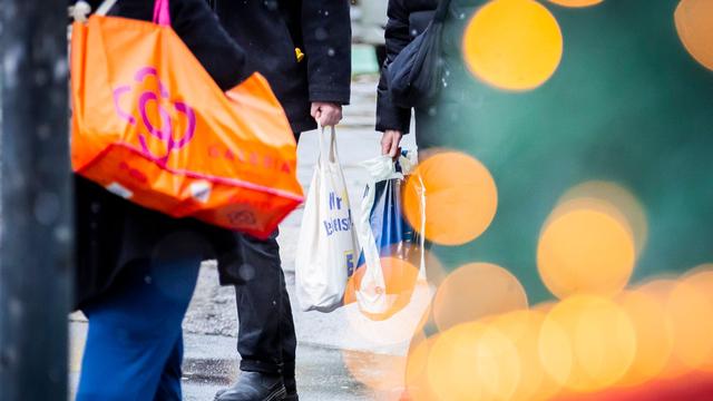 Weihnachtshandel: Einzelhandel hofft auf viele Käufe vor und nach Weihnachten