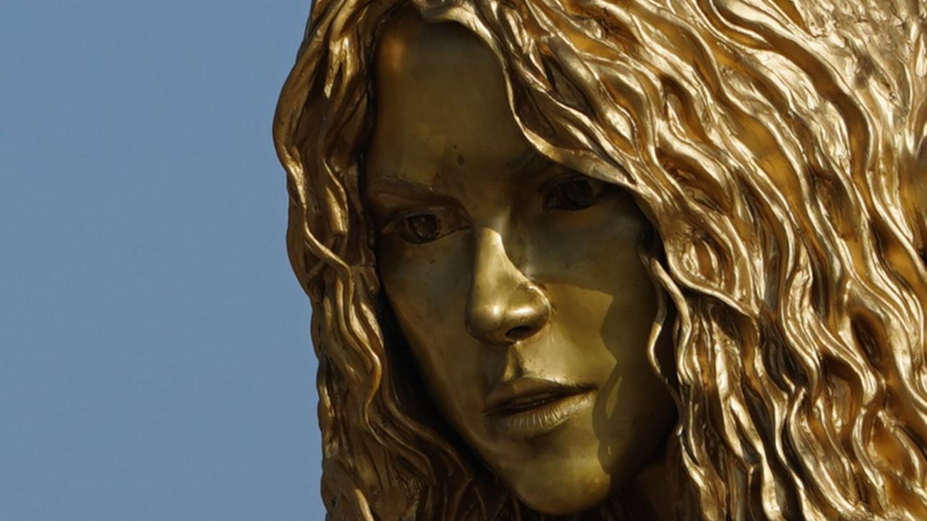 Chanteuse pop : “Ça me rend si heureuse” : la sculpture géante de Shakira dévoilée