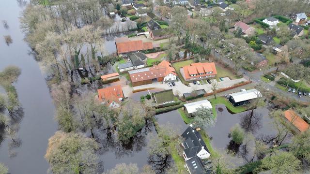 Einsatzkräfte: Böllerverbot in Hochwassergebieten von Bremen