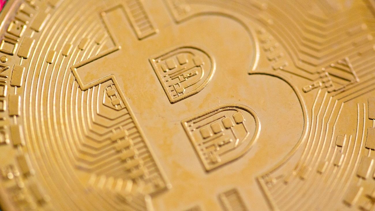 Digitalwährung: Bitcoin verliert deutlich: Jüngste Gewinne sind weg | DIE  ZEIT