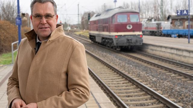 Verkehr: Minister fordert Fahrplan vom Bund für Schienen-Finanzmittel