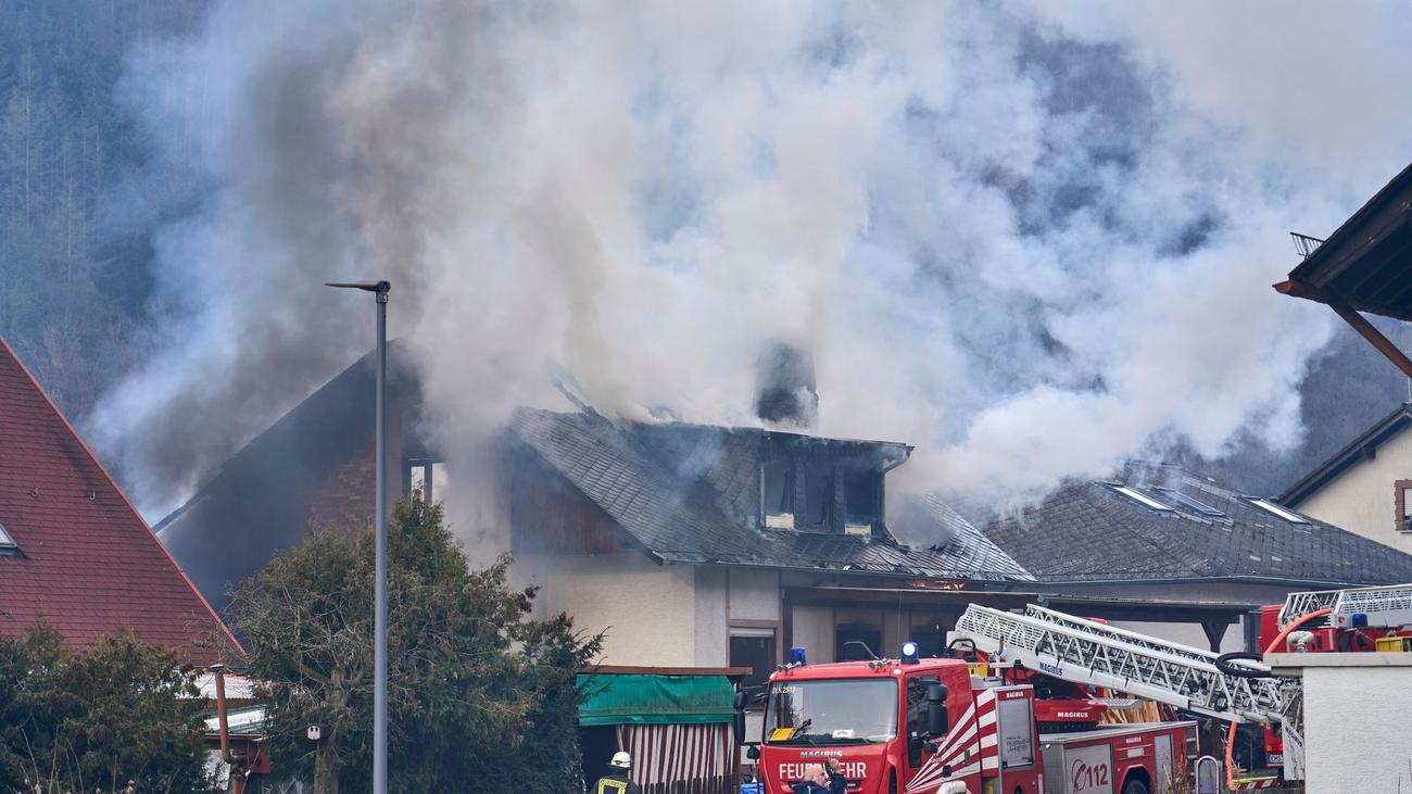 Brand: 300.000 Euro Schaden Bei Brand Eines Wohnhauses | ZEIT ONLINE