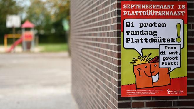 Ostfriesland: Plattdtskbro: Zahl der Plattdeutschsprecher stabil | DIE  ZEIT
