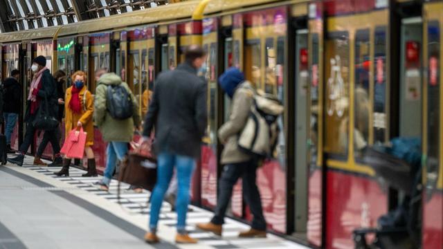 Bahnstreik: BVG erwartet mehr Passagiere in Bussen, U-Bahnen und Fähren