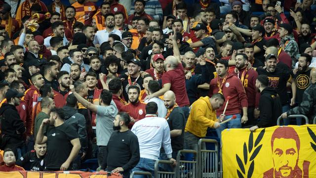 Champions League: Polizei sucht Zeugen nach Ausschreitungen beim Basketball