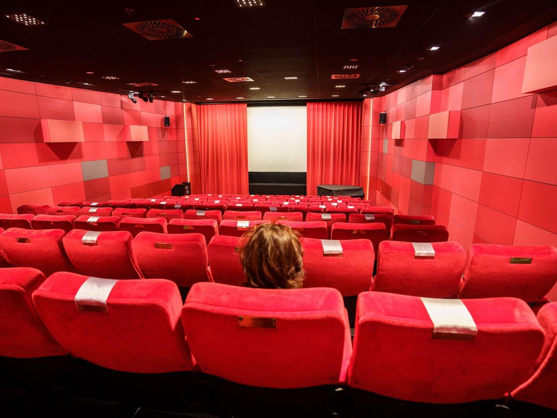 Frankfurt: Nach Schließung der E-Kinos: Kino-Zahl in Hessen konstant  DIE  ZEIT