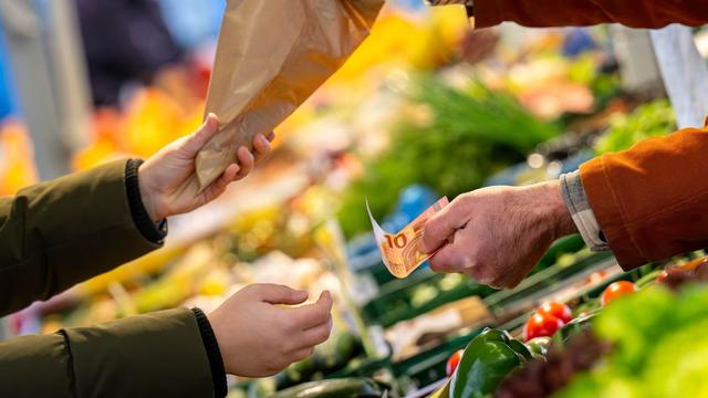 Verbraucher: Inflation gesunken - Niedrigster Wert seit Juni 2021