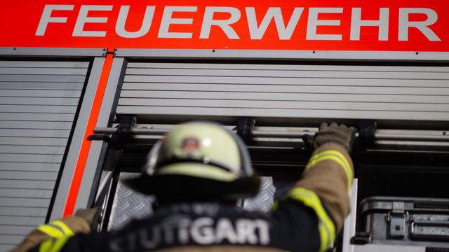 Stuttgart: Feuerwehr findet tote Seniorin nach Brand in Pflegeheim