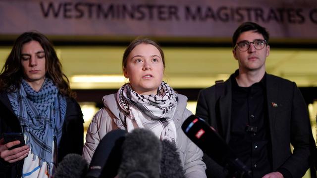 Klimaaktivistin: Greta Thunberg erscheint zu Prozessbeginn in London
