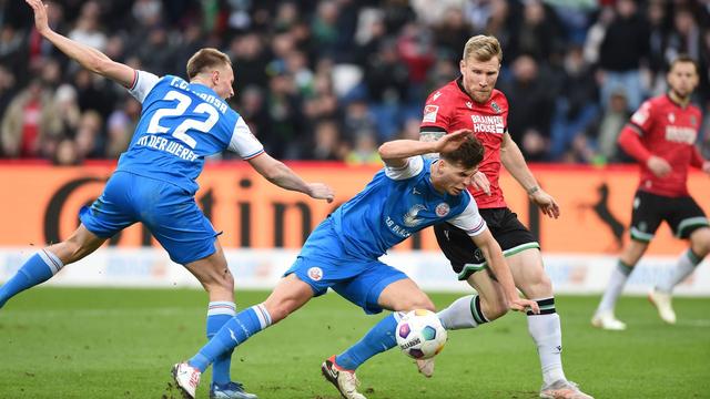 2. Bundesliga: Niederlage nach Unterbrechung: Rostock verliert in Hannover