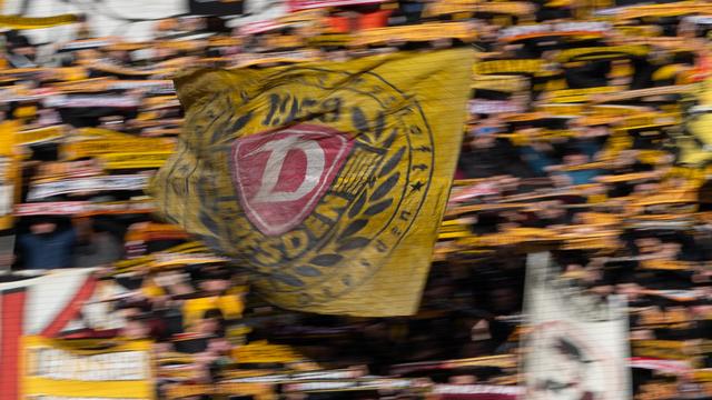 3. Liga: Banner: Dresden weist Diskriminierung-Vorwurf zurück