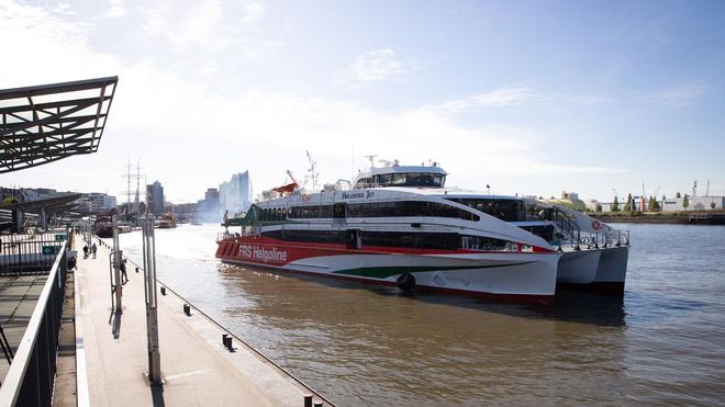 high speed katamaran nach helgoland