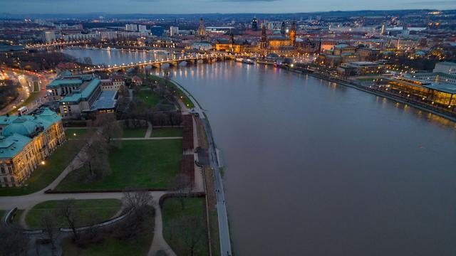 Dresden : Nach Regen in Tschechien Hochwassergefahr an Elbe