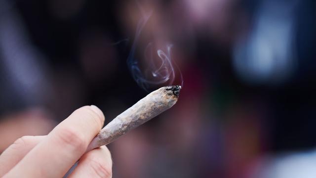 Psychische Probleme: Rund 200 Cannabis-Konsumenten pro Jahr in Hamburger Kliniken