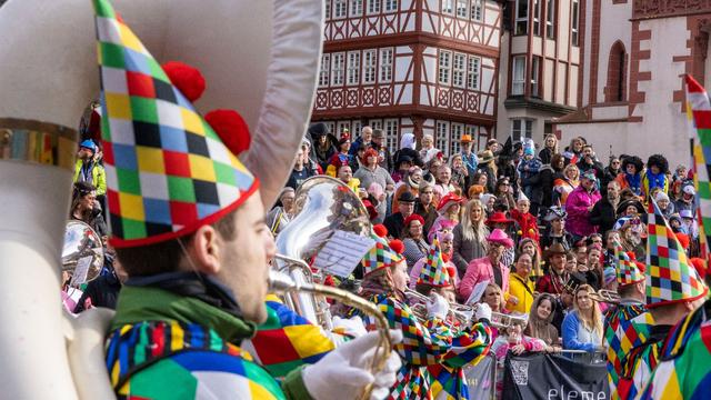 Karneval: Höhepunkt der Fastnacht in Hessen