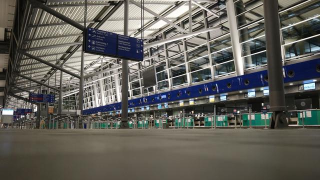 Tarifstreit: Warnstreik legt Flughäfen Leipzig/Halle und Dresden lahm