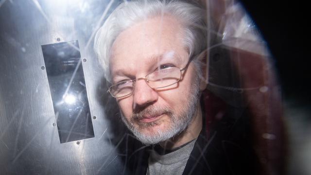 Solidarität mit Julian Assange: Vernichtung von Kunst im Millionenwert angedroht