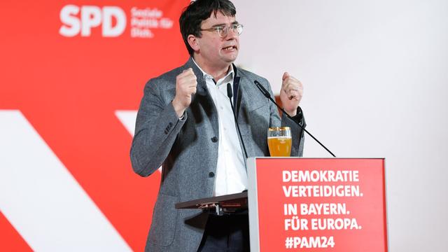 Parteien: Bayerns SPD-Chef warnt vor Demokratiegefährdern