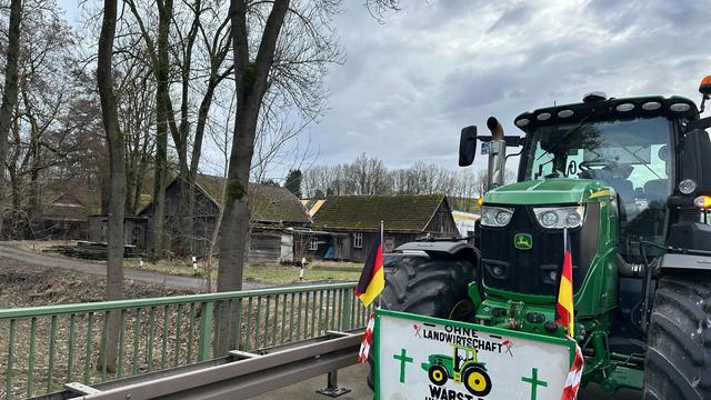 Demonstration: Bauernprotest bei Habeck-Besuch in Thüringen