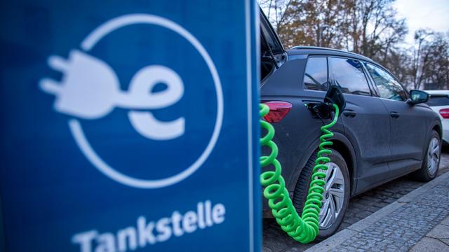 Landtag: Kaum Elektroautos im Fuhrpark der Landesregierung