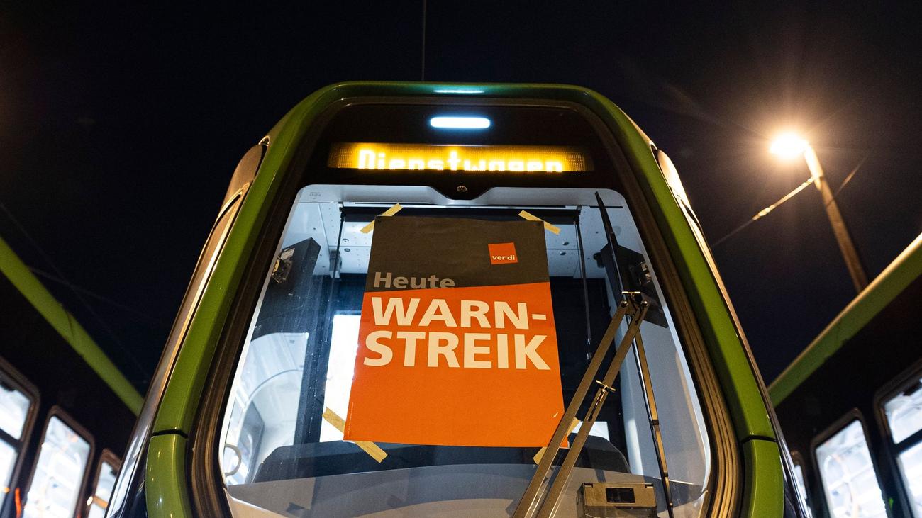 Verkehr: Busse Und Bahnen Stehen Wegen Warnstreik Still | ZEIT ONLINE