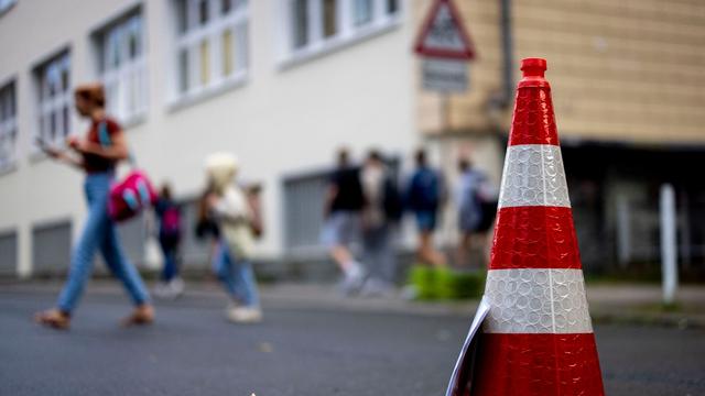 Verkehr: NRW-Kommunen können Straßen vor Schulen zeitweise sperren
