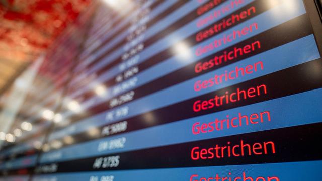 Luftverkehr: Warnstreik bei Lufthansa: 50 Starts und Landungen fallen aus
