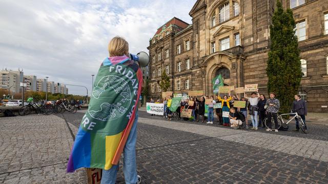 Klima: Aktivisten streiken gemeinsam mit Personal des Nahverkehrs