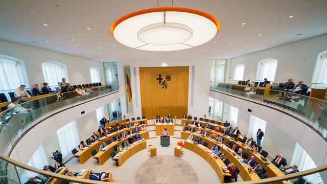 Landtag: Plenum folgt Ältestenrat: Gruppe dreier Ex-AfD-Abgeordneter