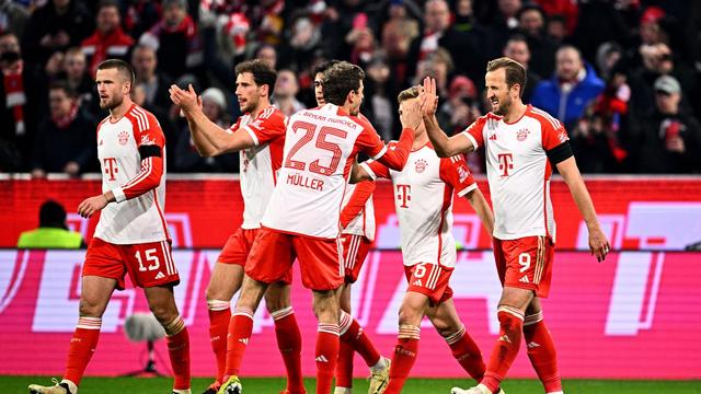 Bundesliga: Stuttgart stolpert gegen Köln - Aufatmen in Gladbach