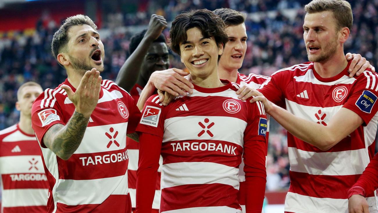 2. Bundesliga: 2:0 gegen Rostock: Erster Rückrunden-Sieg für Düsseldorf