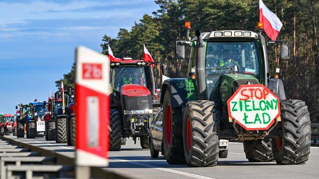 Verkehrsbehinderung: Bauern-Protest in Polen: Über die Grenze rollt nichts mehr