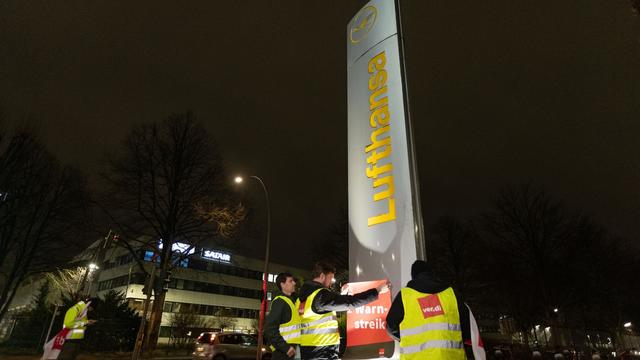 Luftverkehr: Warnstreik bei Lufthansa - Passagiere nicht betroffen