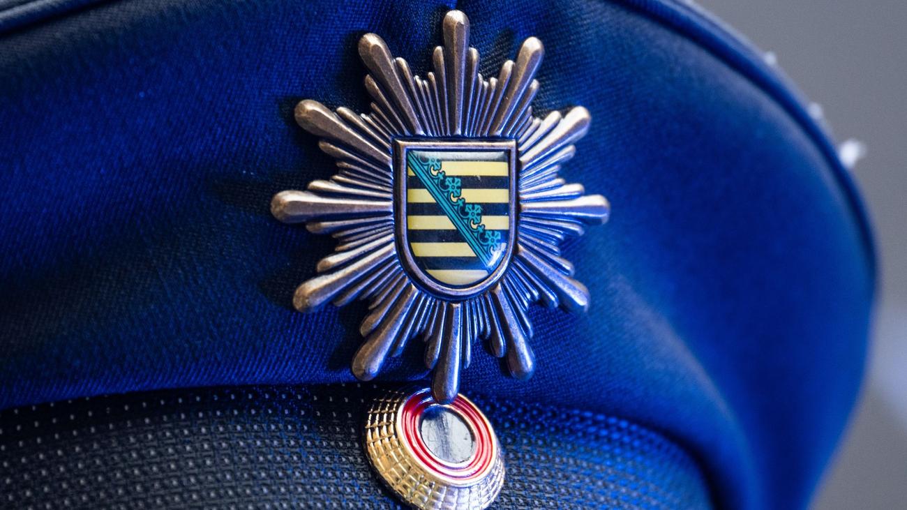 Ausbildung: Sächsische Polizei Ernennt 410 Neue Polizeimeister | ZEIT ...