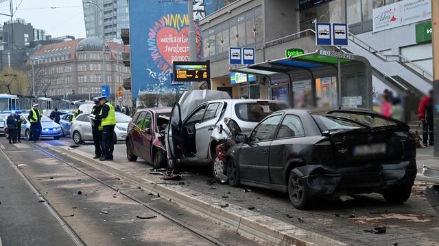Stettin: Autofahrer in Polen verursacht Unfallserie: 19 Verletzte