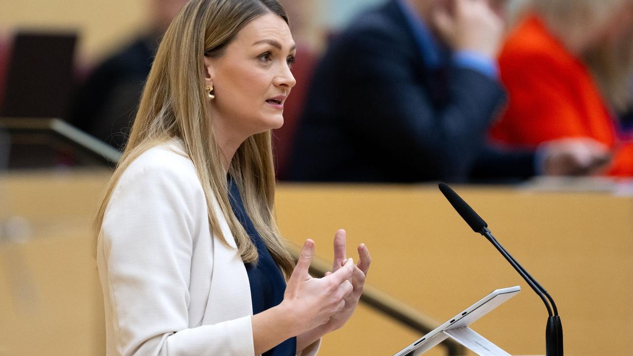 Pulled dynamically from the source outlet